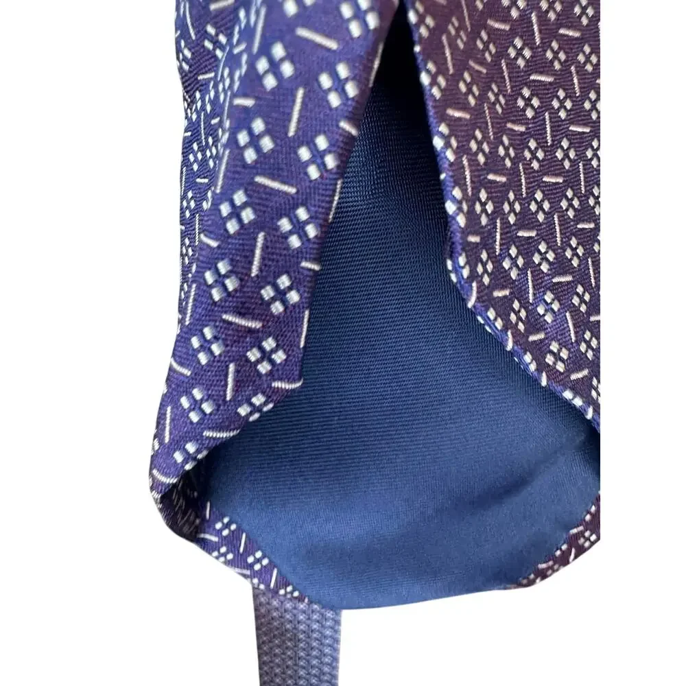 CLEARANCE!! Banana Republic Navy Geometric Print Tie Classic Width Approx 2.5